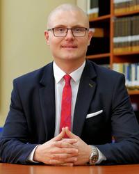 dr hab. Dawid Szostek